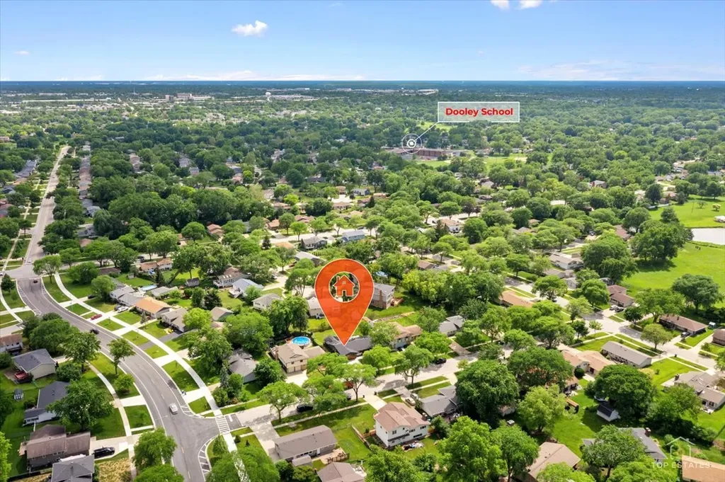 823 Georgean Lane Schaumburg IL 60193