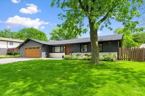 823 Georgean Lane Schaumburg IL 60193
