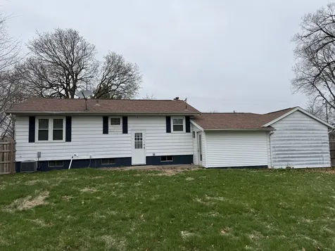 1456 Losey Street W Galesburg IL 61401