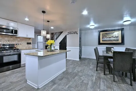 514 South 8th Avenue Maywood IL 60153
