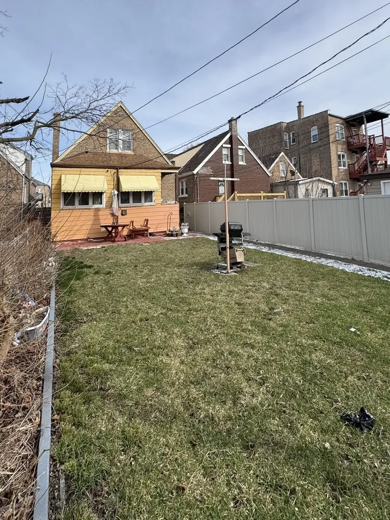 10210 South Prairie Avenue Chicago IL 60628