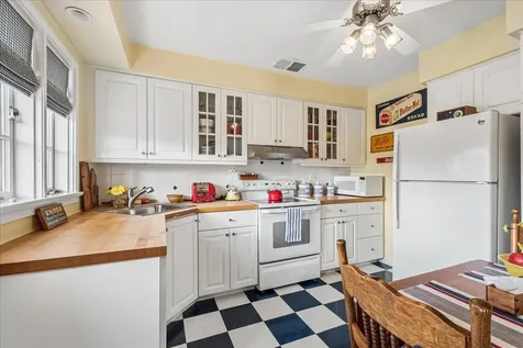 2234 Central Street Evanston IL 60201