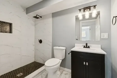 9935 South Winston Avenue Chicago IL 60643