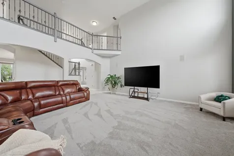 909 Berkshire Drive Matteson IL 60443