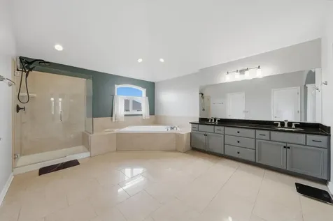 909 Berkshire Drive Matteson IL 60443
