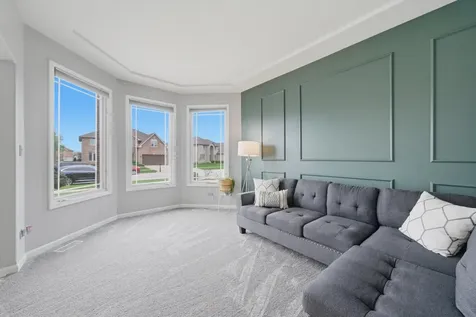 909 Berkshire Drive Matteson IL 60443