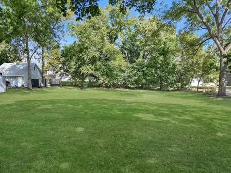 212 West Ellis Avenue Libertyville IL 60048