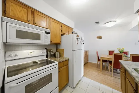 6135 West 94th Street Oak Lawn IL 60453