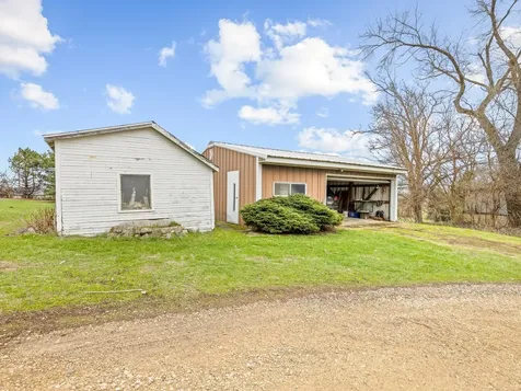 2280 Rock City Road Ridott IL 61067