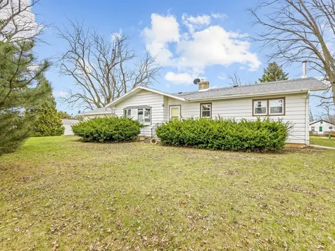 2280 Rock City Road Ridott IL 61067