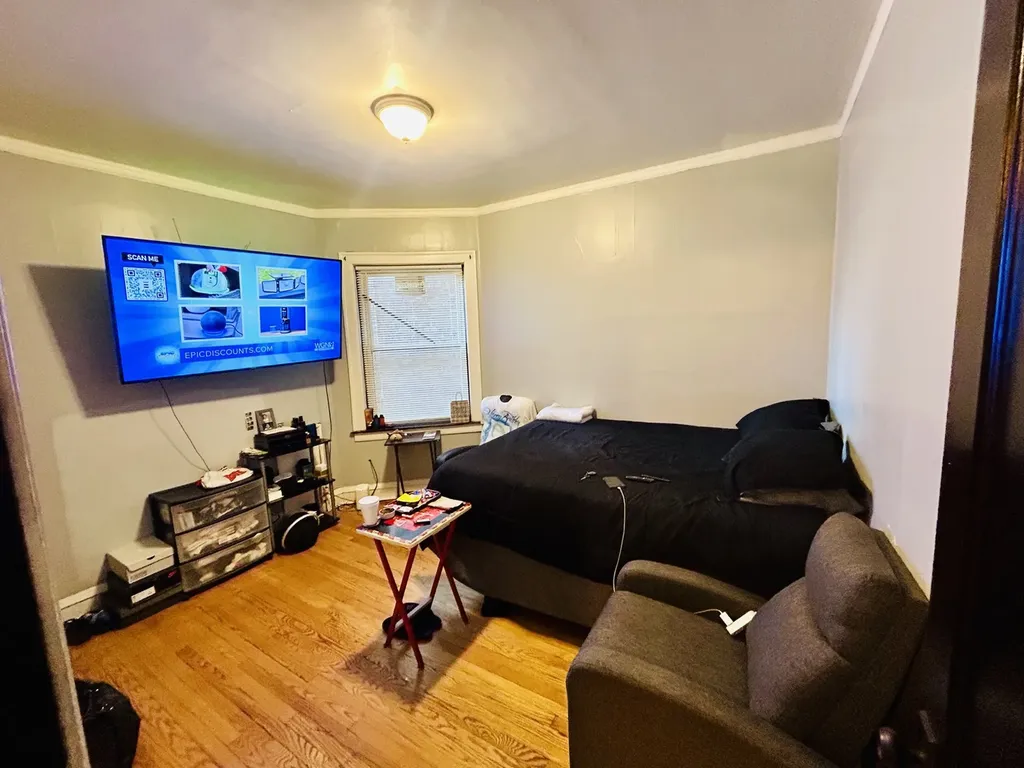 7356 South Eberhart Avenue Chicago IL 60617