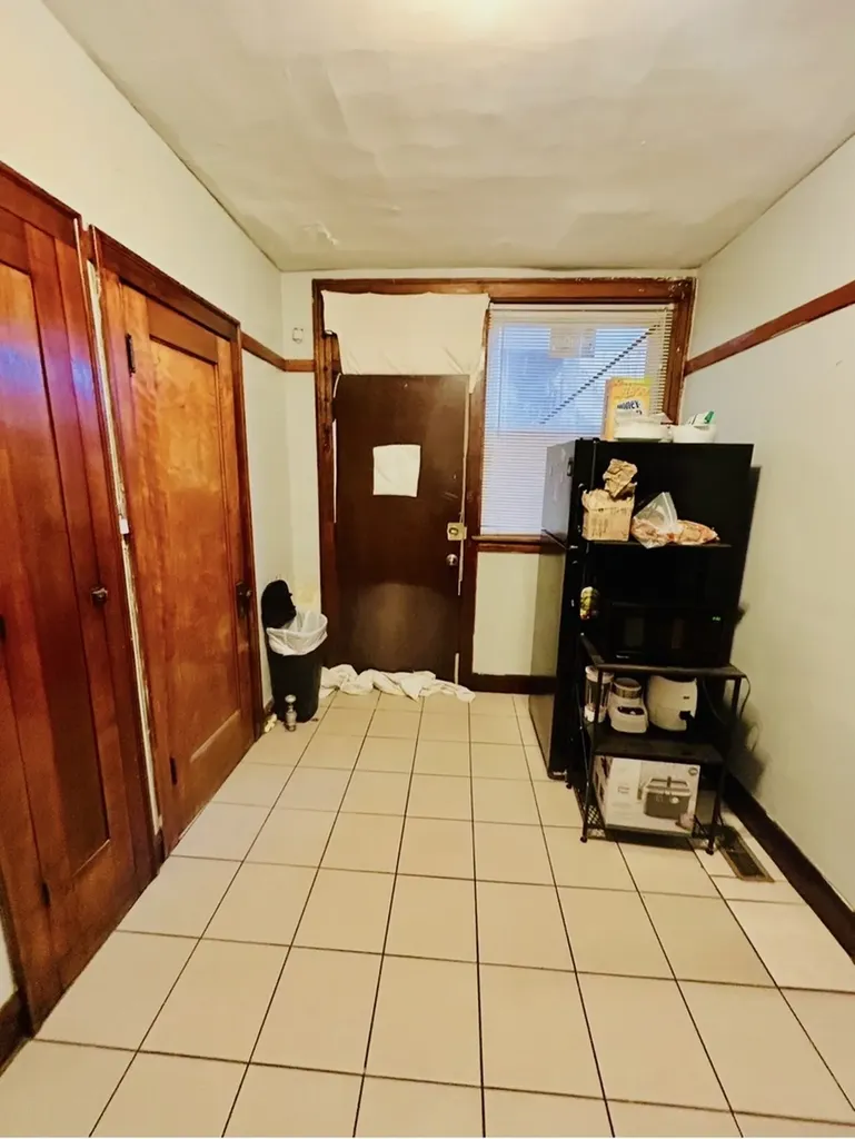 7356 South Eberhart Avenue Chicago IL 60617