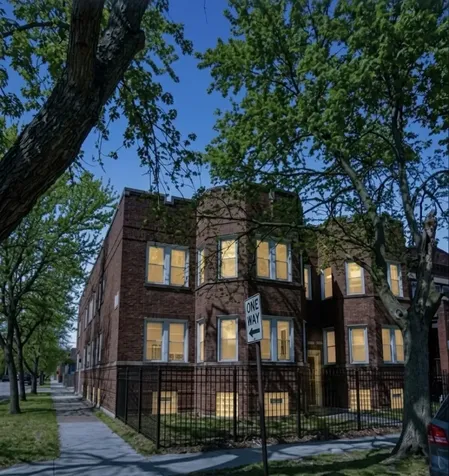 7356 South Eberhart Avenue Chicago IL 60617