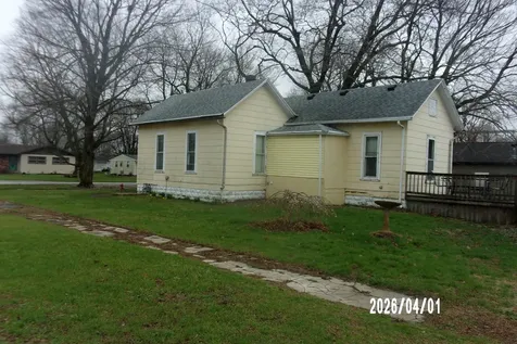 309 North Colfax Street Crescent City IL 60928