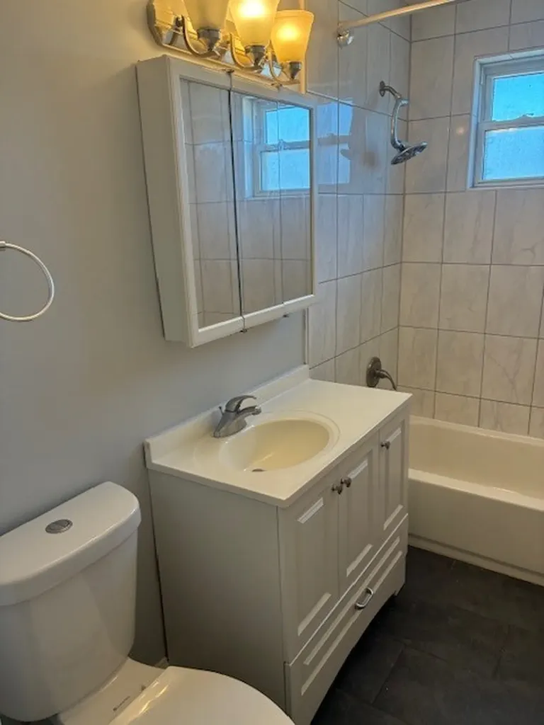 2055 West Lunt Avenue Chicago IL 60645