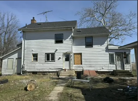 14860 Mill Road Capron IL 61012