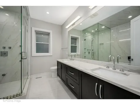 2042 North Burling Street Chicago IL 60614