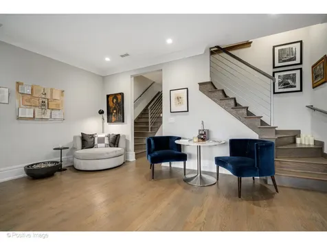 2042 North Burling Street Chicago IL 60614