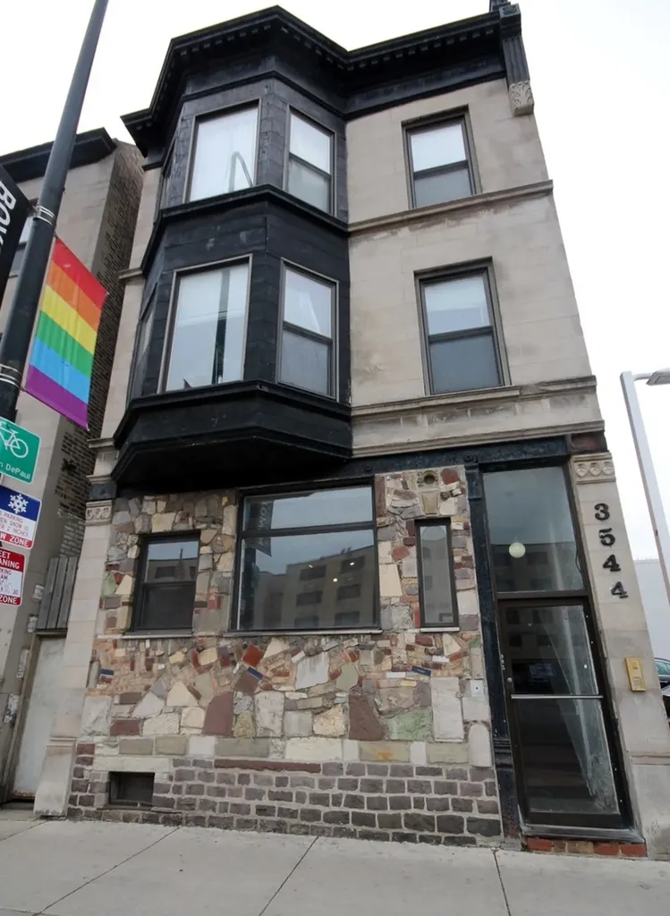 3544 North Halsted Street Chicago IL 60657