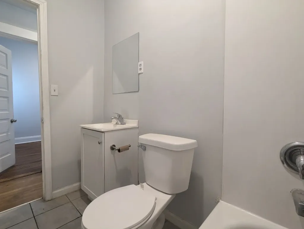 3544 North Halsted Street Chicago IL 60657