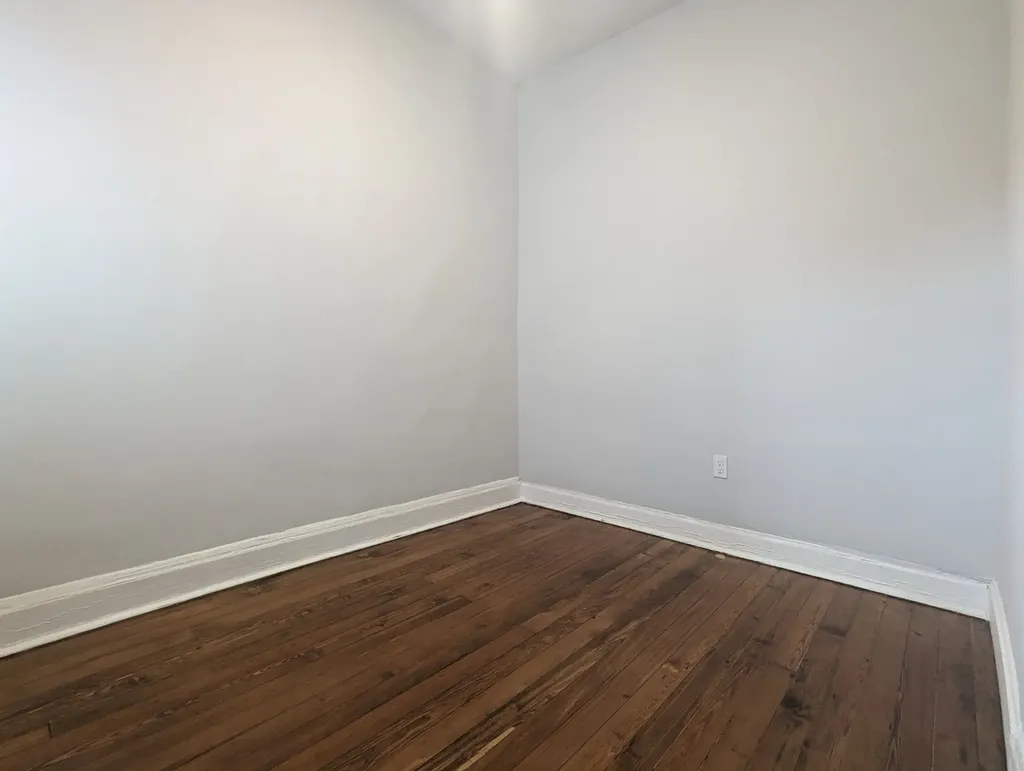 3544 North Halsted Street Chicago IL 60657