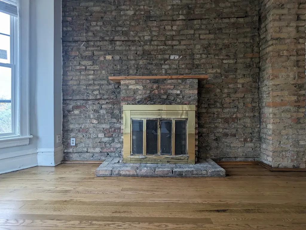 3544 North Halsted Street Chicago IL 60657