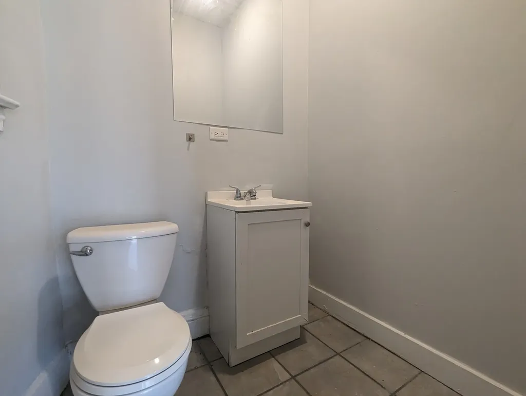 3544 North Halsted Street Chicago IL 60657