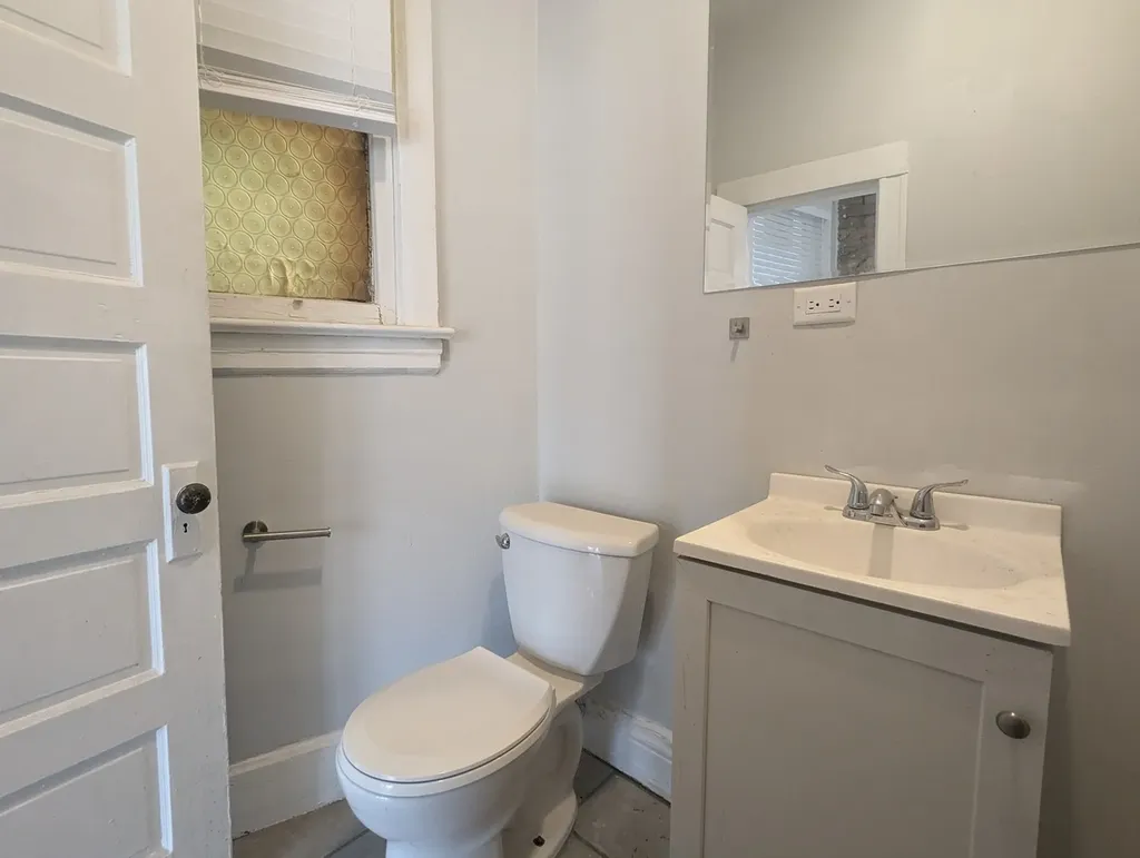 3544 North Halsted Street Chicago IL 60657