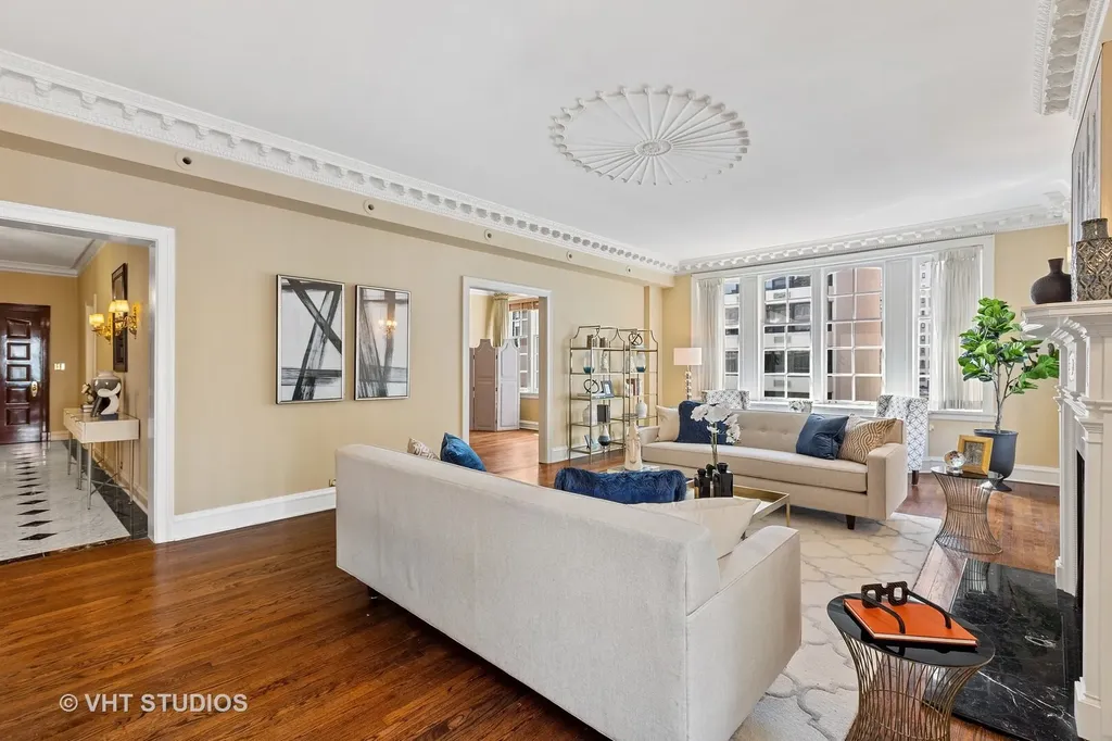 220 East Walton Place Chicago IL 60611