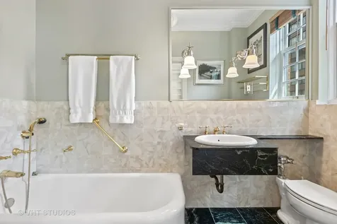 220 East Walton Place Chicago IL 60611