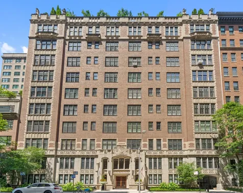 220 East Walton Place Chicago IL 60611