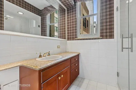220 East Walton Place Chicago IL 60611