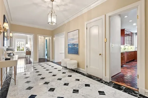 220 East Walton Place Chicago IL 60611