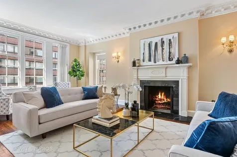 220 East Walton Place Chicago IL 60611