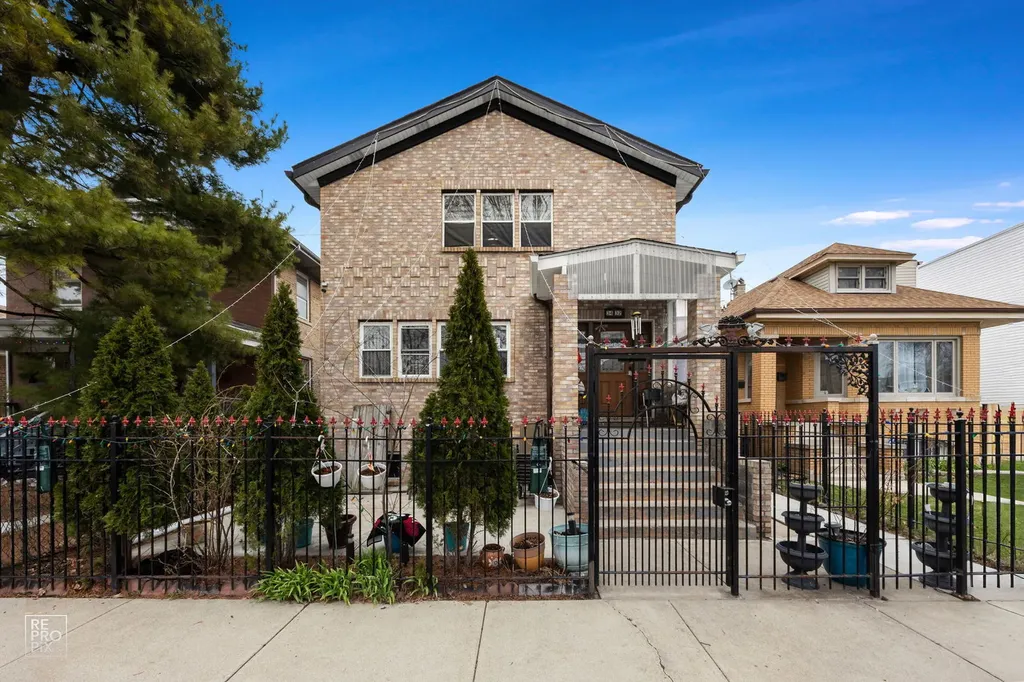 3432 West 60th Place Chicago IL 60629