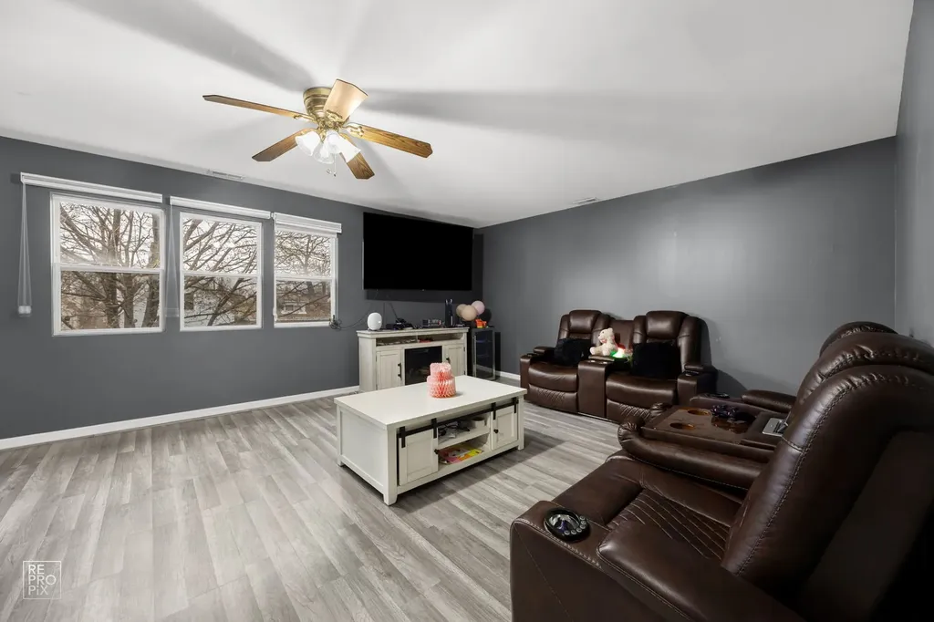 3432 West 60th Place Chicago IL 60629