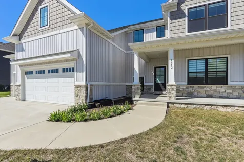 4812 Oakdale Drive Champaign IL 61822