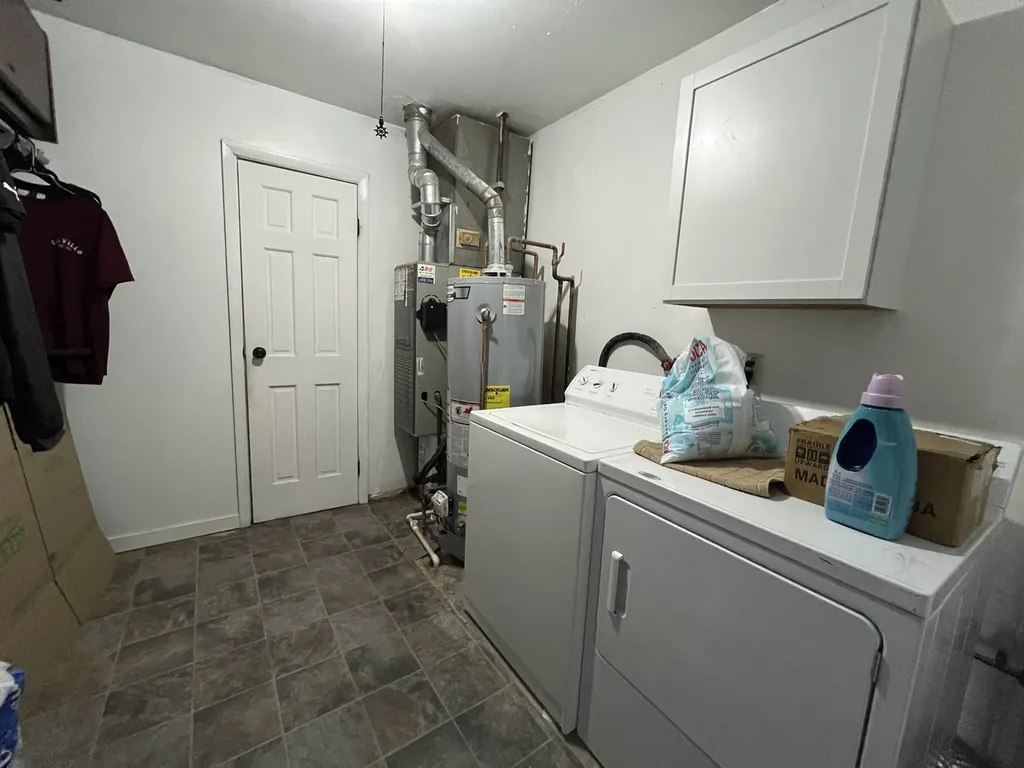 225 Malibu Drive Bolingbrook IL 60440