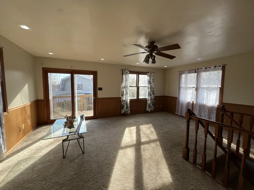 225 Malibu Drive Bolingbrook IL 60440