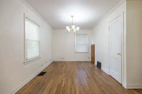 17633 Roy Street Lansing IL 60438