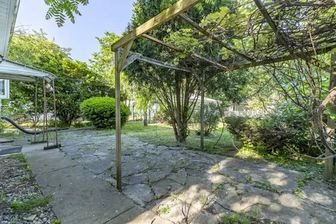 17633 Roy Street Lansing IL 60438