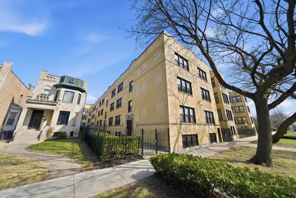 6331 South Kimbark Avenue Chicago IL 60637