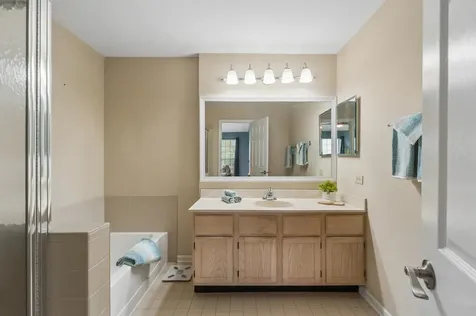 767 Grosse Pointe Circle Vernon Hills IL 60061