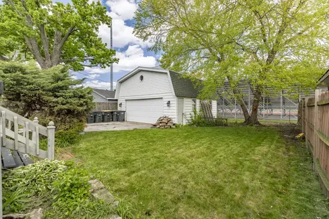 18437 Chicago Avenue Lansing IL 60438
