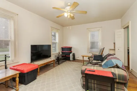 214 West Owsley Street Chenoa IL 61726
