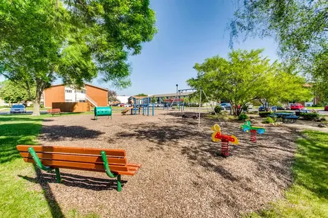 8816 North Western Avenue Des Plaines IL 60016
