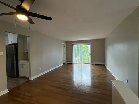 8816 North Western Avenue Des Plaines IL 60016