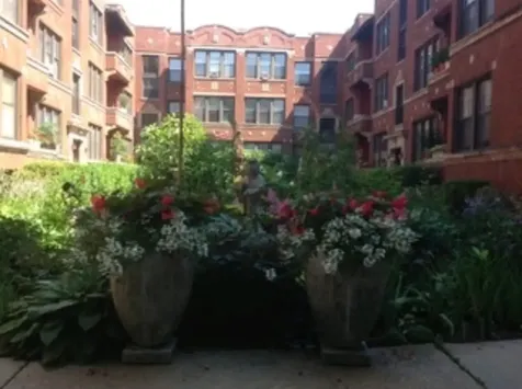 1130 West Pratt Boulevard Chicago IL 60626