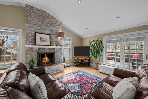 321 North 6th Street Geneva IL 60134