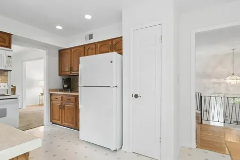1000 West Hunting Drive Palatine IL 60067